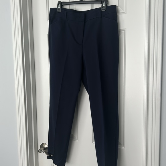 Like new!! Talbots Navy Blue Ankle Cropped Pants Sleek Tailored Design - Picture 1 of 5
